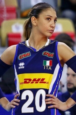 Beatrice Parrocchiale hot volley babe