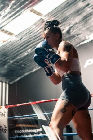 Cherneka Johnson boxer girl