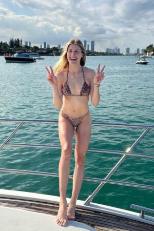 Eugenie Bouchard hot bikini