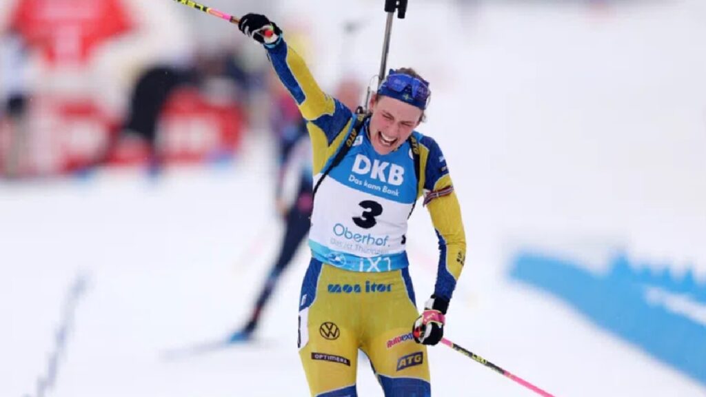 Hanna Oeberg Won The Womens Km Mass Start At The Biathlon World