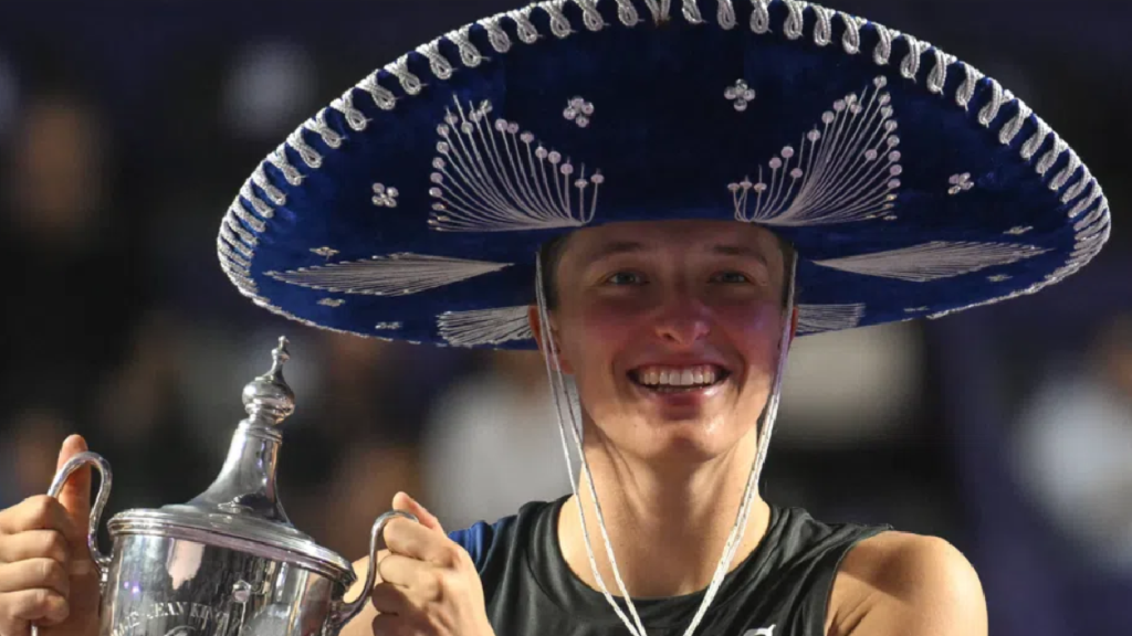 Iga Swiatek won the title at the WTA Finals in Cancun and regained her