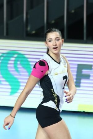 Irem Nur Gunes hot volleyball girl