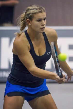 Jana Fett hot tennis