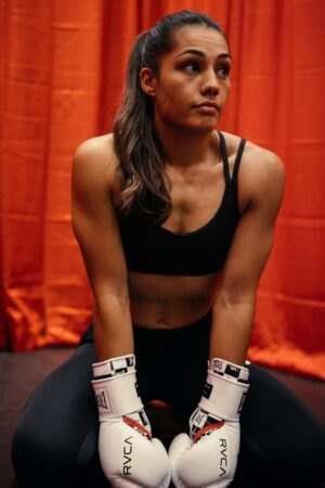 Janay Harding hot MMA babe