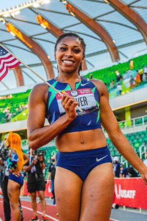 Javianne Oliver hot athletics