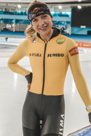 Joy Beune hot speed skater