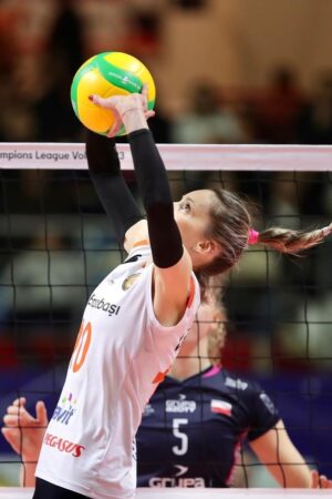 Maja Ognjenovic setter