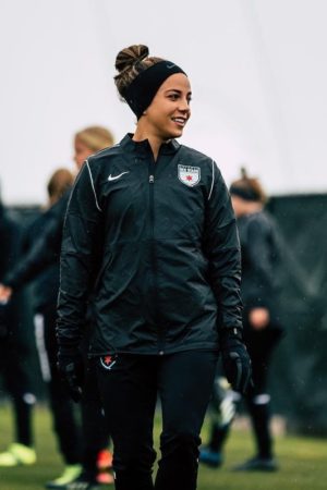 Mallory Pugh hot football girl