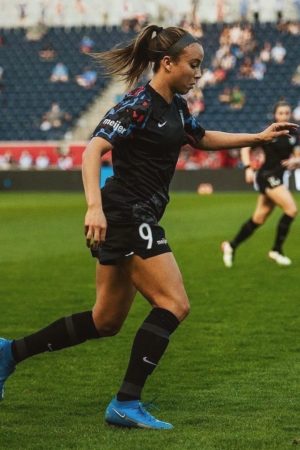 Mallory Pugh hot soccer girl