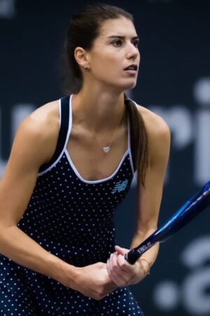 Sorana Cirstea hot tennis