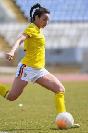 Teo Meluta soccer girl