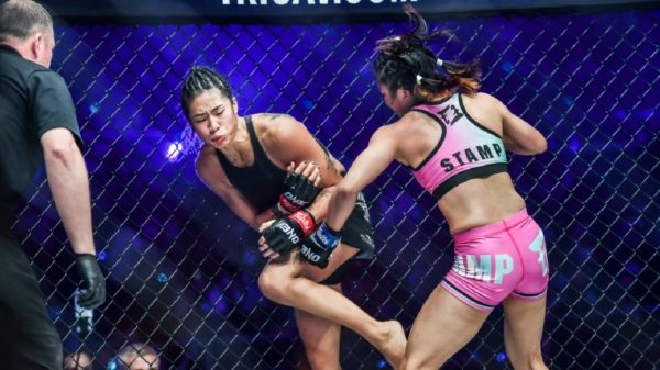 Angela Lee vs Stamp