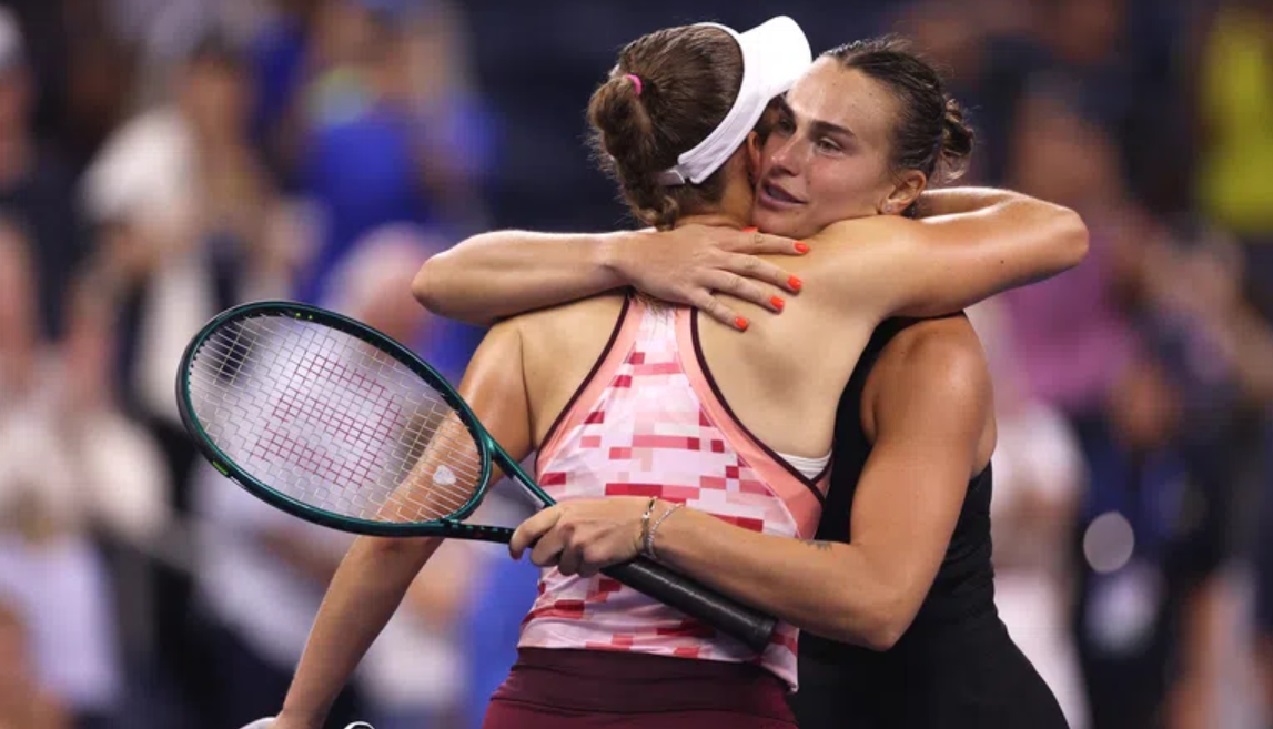 Aryna Sabalenka smashed Elise Mertens