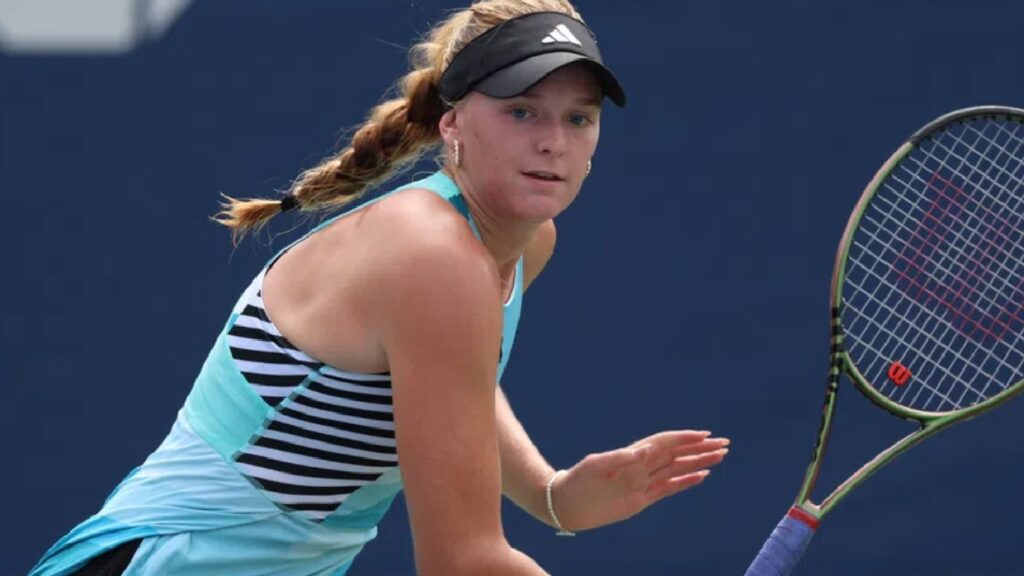 Ashlyn Krueger triumphed with her first WTA title at the Japan Women's ...