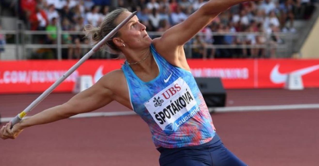 Barbora Spotakova javelin throw