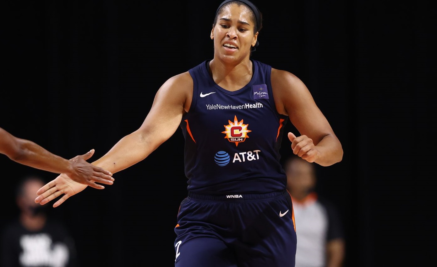 Brionna Jones Connecticut Sun WNBA