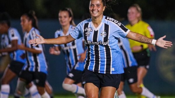 Catyellen Gremio women football