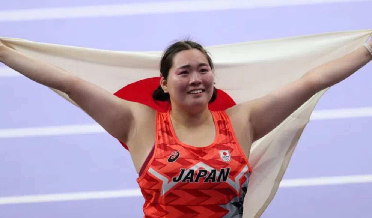 Haruka Kitaguchi javelin throw