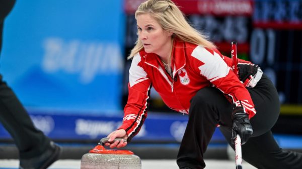 Jennifer Jones curling