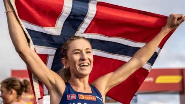 Karoline Bjerkeli Grovdal runner