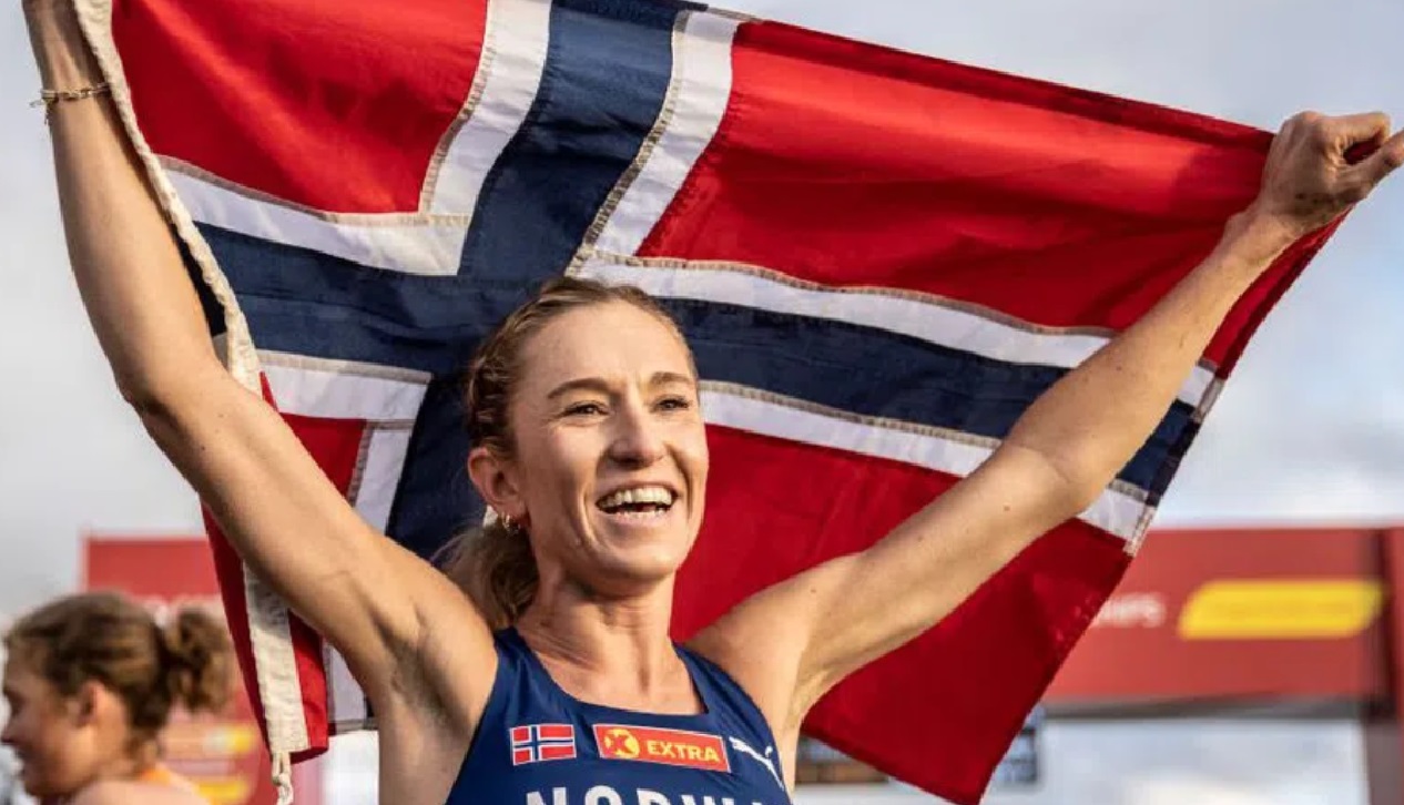 Karoline Bjerkeli Grovdal runner