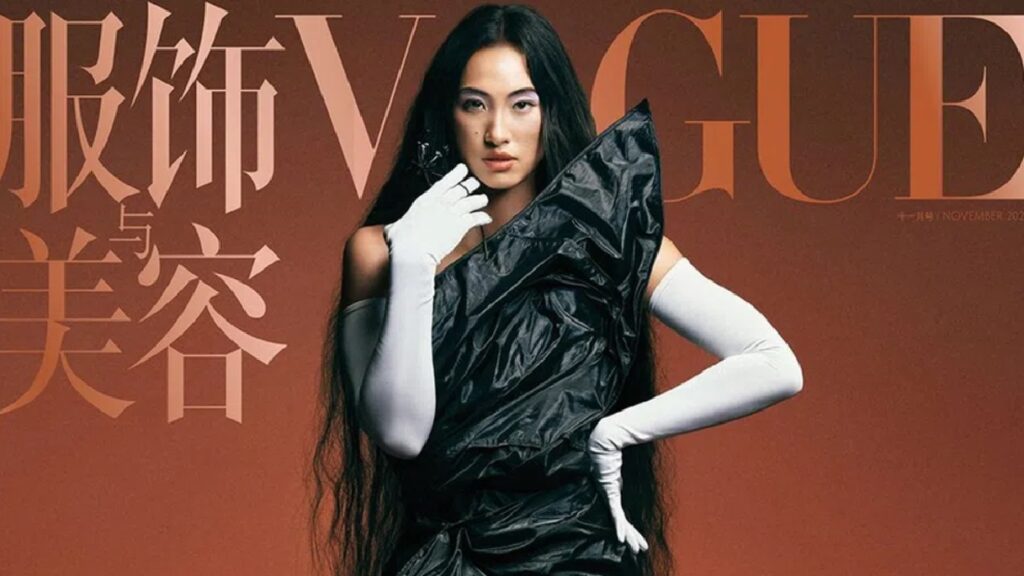 Qinwen Zheng is the first athlete on the cover of Vogue China - Femi Sports