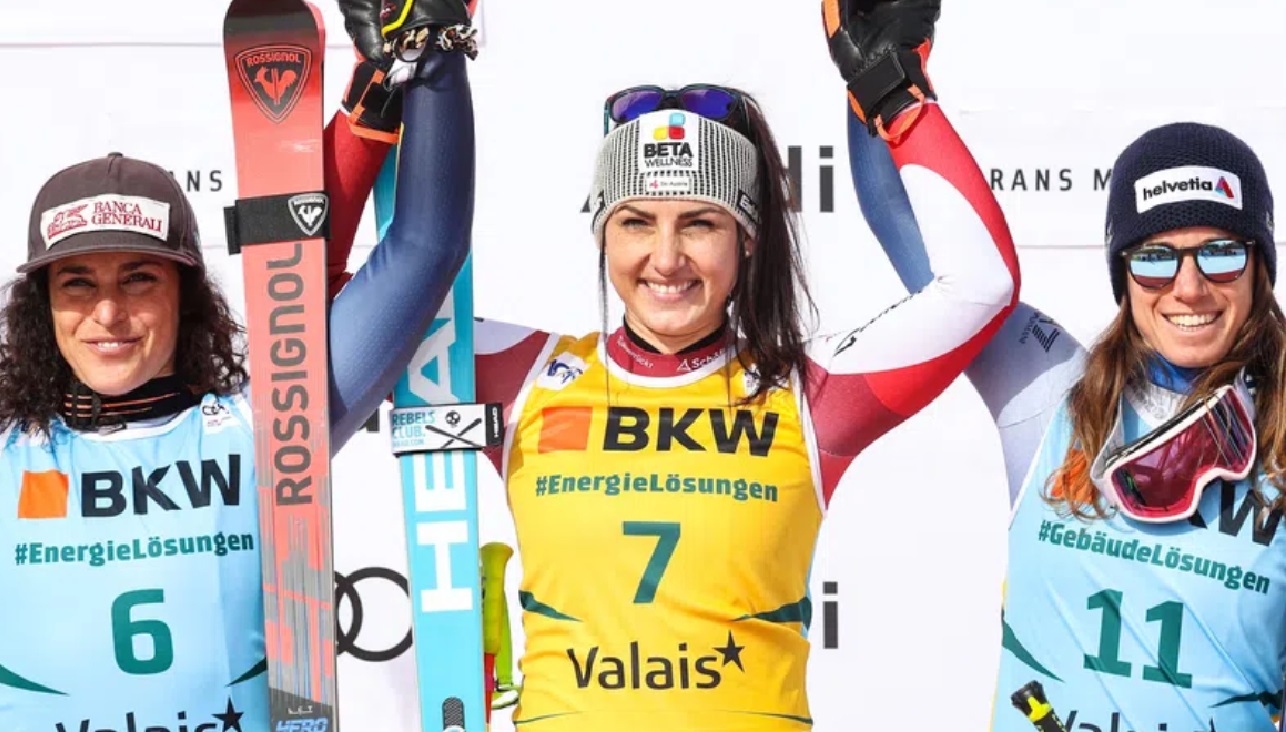 Stephanie Venier wins Super-G