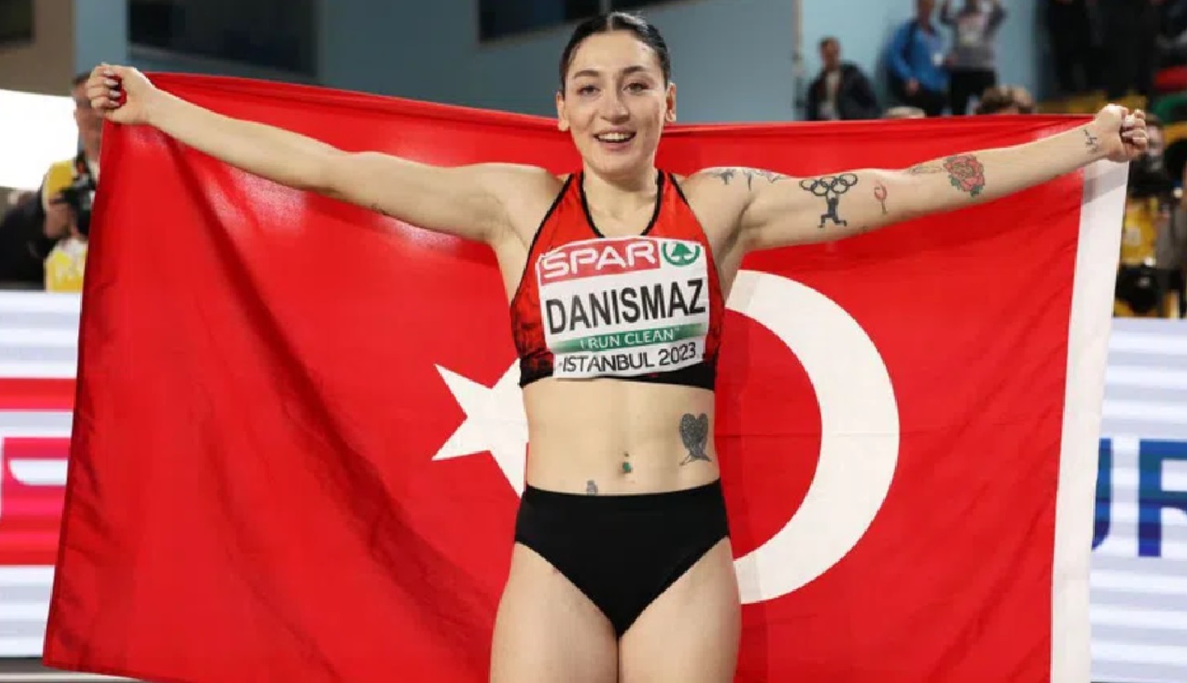 Tugba Danısmaz triple jump