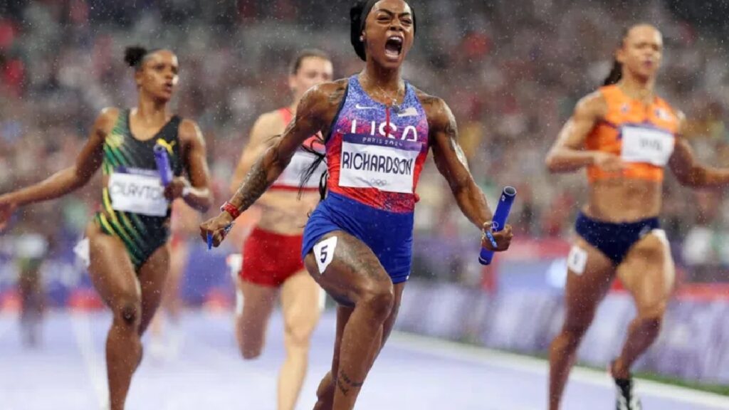 The US women's 4x100m relay team won the Olympic title in Paris Femi