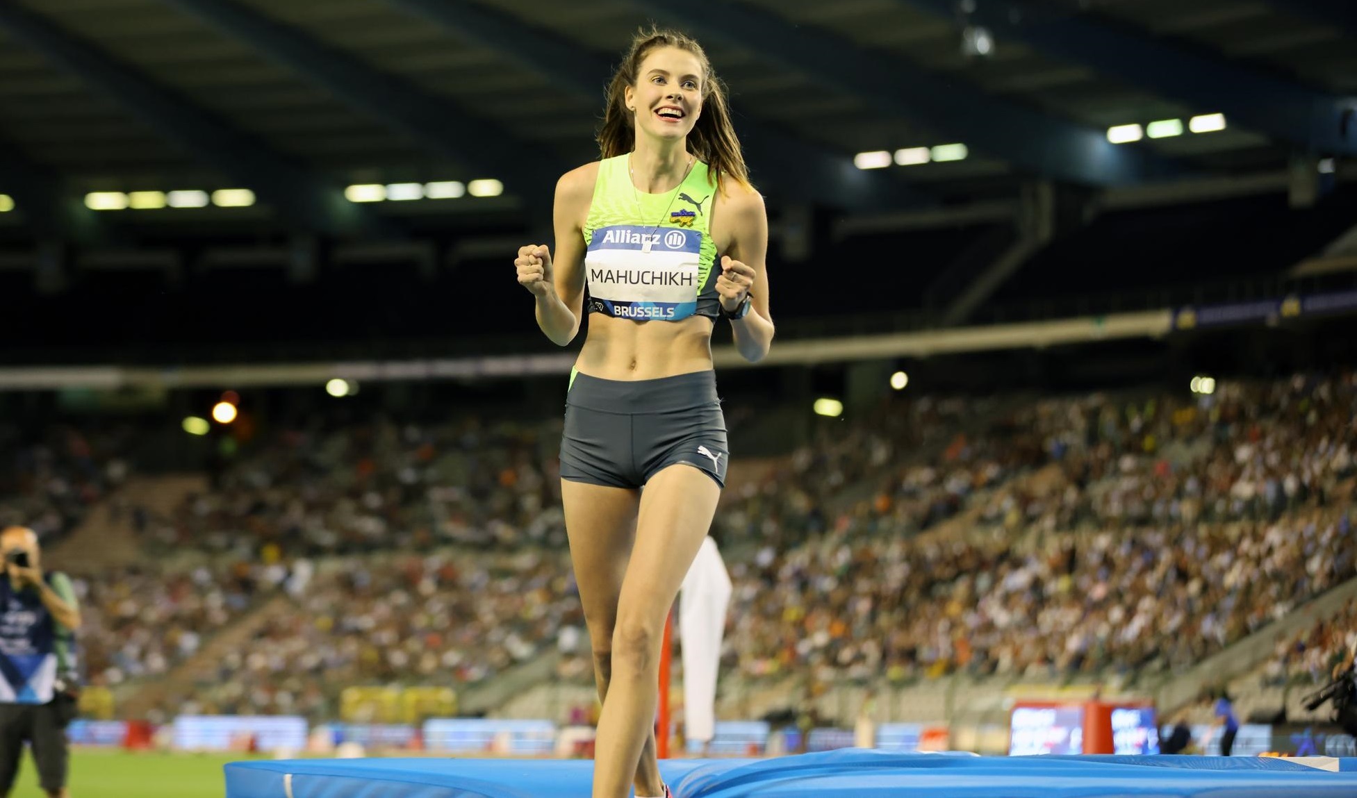 Yaroslava Mahuchikh high jump gold Cottbus